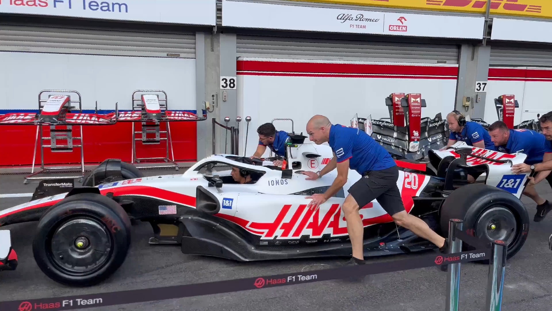 雷诺车队逆转哈斯车队,汉密尔顿刷新纪录 雷诺车队逆转哈斯车队,汉密尔顿刷新纪录