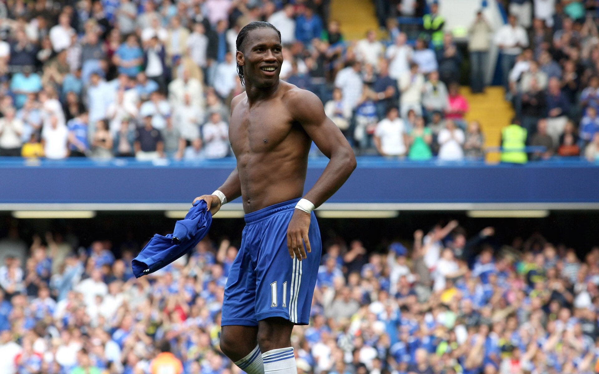 当鹈鹕终结悬念遇上霍勒迪接管比赛，体育世界里的关键时刻掌控者