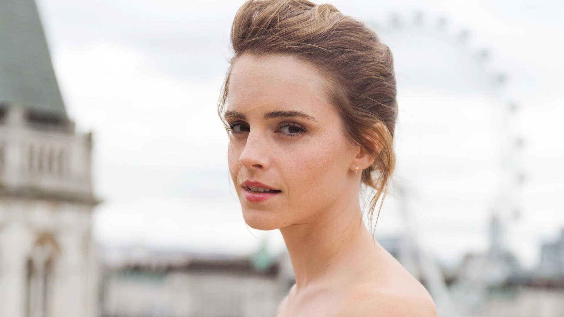 跨洋对决，当步行者叩关广东，锡安成为关键先生